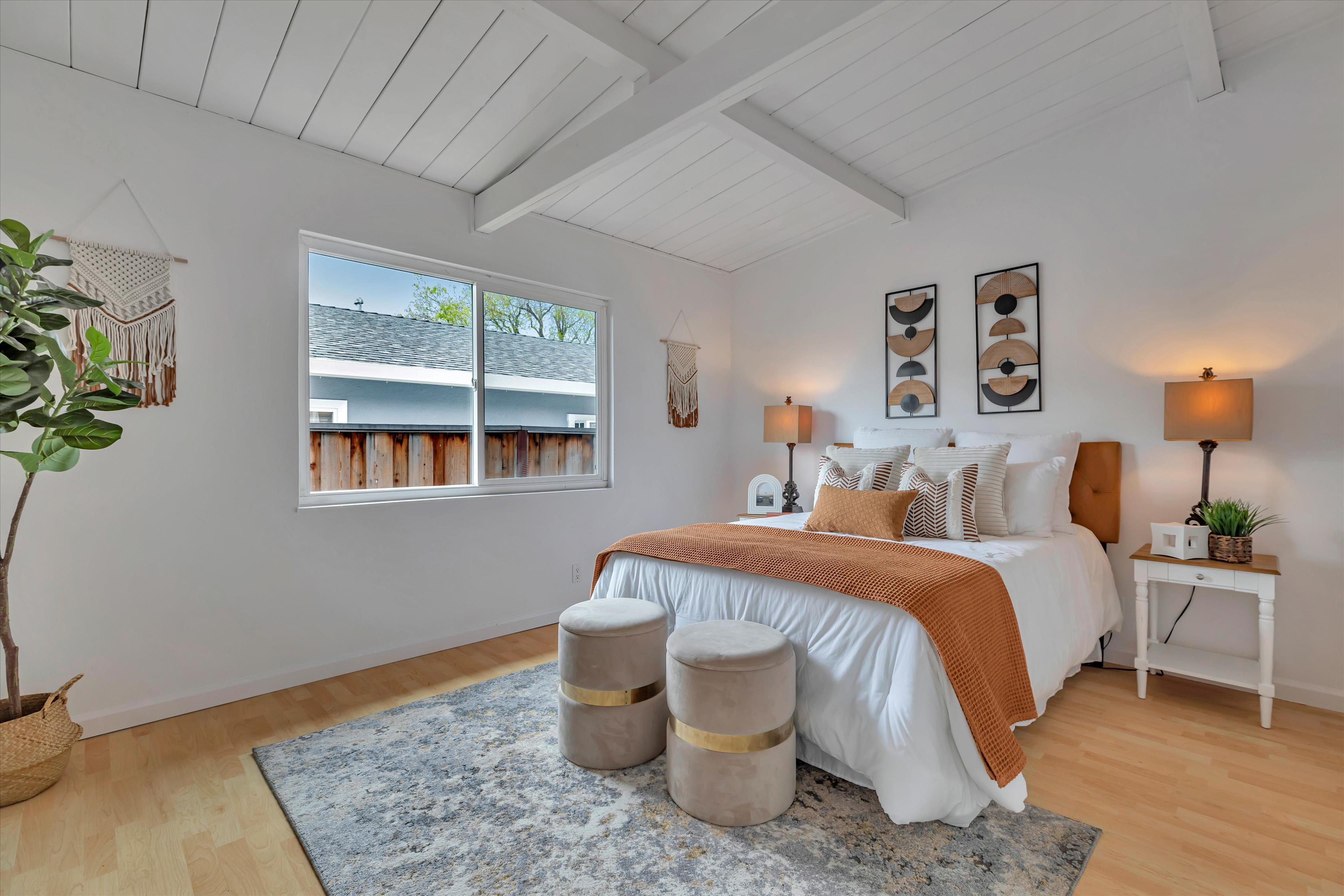 F8 1468CantonDrive 24